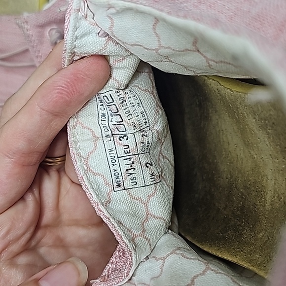 4 For $20 Hey Dude Wendy Slip-on Shoes in Kids Size Y-3 - Picture 5 of 5